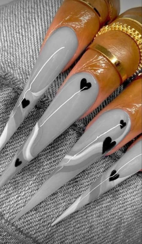 Claw Nails Designs Stilettos, Nail Designs Stiletto Shape, Stelitto Nails Ideas, Fall Nails 2023 Stilleto, Stelito Nails Designs Long, Nails Inspo Stiletto, Acrylic Nails Stiletto Design, Acrylic Nail Designs Stiletto, Long Stilleto Nails Design