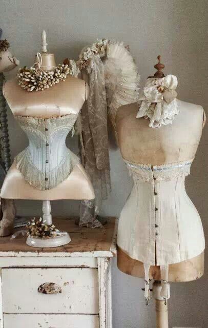 Vintage dress forms and attire. Antique Dress Form, Vintage Dress Form, Decoration Shabby, Vintage Mannequin, Dress Form Mannequin, Mannequin Dress, Vintage Corset, Dress Forms, Antique Dress