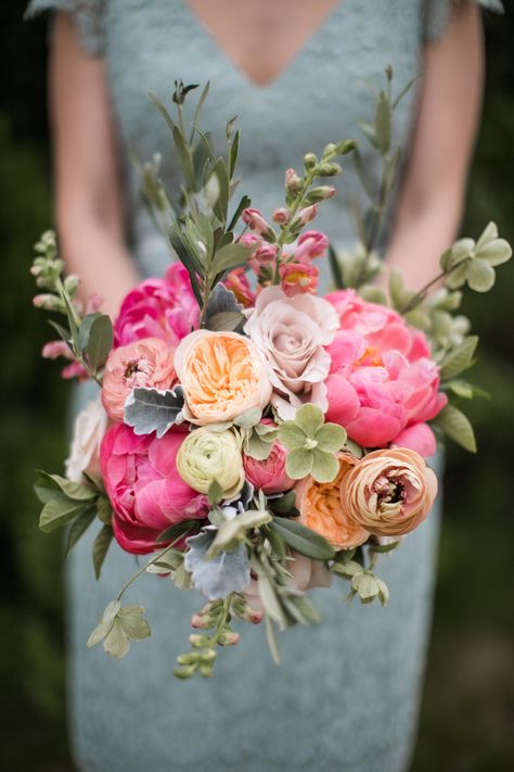 Bridal Bouquet Spring, Spring Wedding Inspiration, Wedding Spring, Wedding Flower Arrangements, Bouquet Of Flowers, The Bohemian, Bride Bouquets, Arte Floral, Bridal Flowers