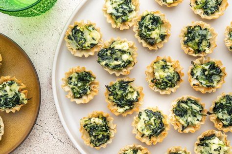 Mini Spanakopita, Spanakopita Bites, Cheese Bites Recipe, Greek Spinach, Phyllo Pastry, Feta Cheese Recipes, Greek Appetizers, Spinach Casserole, Spinach Feta