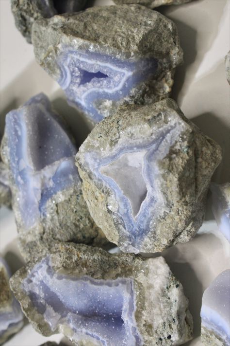 Shiny Rocks, Blue Calcite, Pretty Rocks, Agate Geode, Blue Lace Agate, Lace Agate, Bed Room, Blue Crystals, Crystal Items