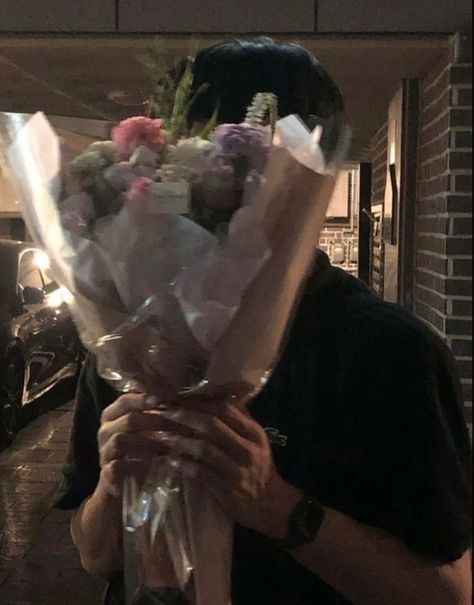 Asian Boyfriend, Giving Flowers, Dream Boyfriend, Dreamy Photography, Alec Lightwood, Alvin And The Chipmunks, My Kind Of Love, The Boy Is Mine, Couple Aesthetic