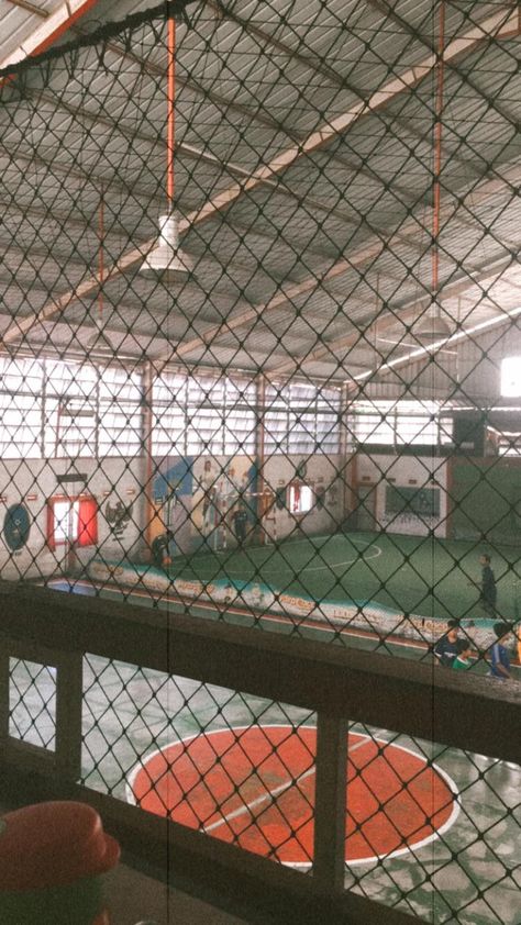 Lapangan Futsal Aesthetic, Futsal Aesthetic, Olah Raga, Soccer Girl, Tennis Racket, Football Club, Bts, Quick Saves