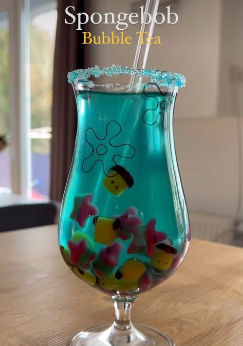 Sponge Bob And Patrick, Bob And Patrick, Bob Sponge, Fun Drink Recipe, Bubble Tea Recipe, Kreative Snacks, Bubble Tea Boba, Kawaii Cooking, Refreshing Drinks Recipes