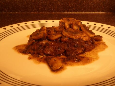 WHAT'S COOKING MD?!: Low Sodium Salisbury "Steak" with Mushroom Sauce: Gone healthy DASH style Low Sodium Meatloaf, Steak With Mushroom Sauce, Mushroom Sauce Steak, Steak Sauce Recipes, Kidney Friendly Recipes Renal Diet, Low Salt Recipes, Cooking Spinach, Salisbury Steak Recipes, Kidney Recipes