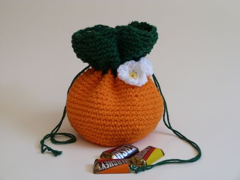 Crochet Spot » Blog Archive » Free Crochet Pattern: Orange and Blossoms Favor Bag - Crochet Patterns, Tutorials and News Crochet Orange, Crochet Flowers Free Pattern, Crochet Abbreviations, Crochet Goodies, Crochet Round, Basic Crochet Stitches, Crochet Flower Patterns, Bag Crochet, Favor Bag