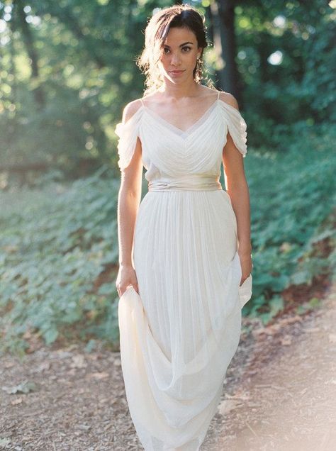 Gorgeous drapey off the shoulder gown via Wedding Sparrow | Photography: Kate Ignatowski | Dress: Saja Wedding Greek Goddess Wedding Dress, Greek Style Wedding Dress, Grecian Wedding Dress, Greek Wedding Dresses, Grecian Wedding, Top Wedding Dress Designers, Queenstown Wedding, Seductive Dress, Wedding Dresses A