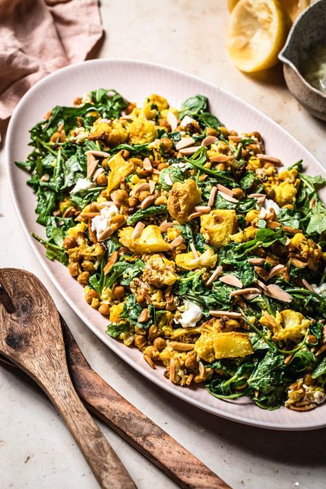 Turmeric roasted cauliflower florets and crispy chickpeas served with rocket, goats cheese and toasted almonds. This cauliflower salad is SO delicious and perfect for any occasion. Cauliflower Chickpea Salad, Roasted Cauliflower Chickpea, Lemon Salad Dressings, Cauliflower Chickpea, Roasted Cauliflower Salad, Lemon Salad, Healthy Eating Inspiration, Salad Soup, Chickpea Salad Recipes