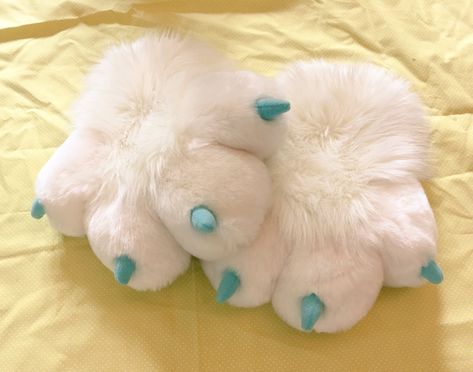 Fursuit Paws Pattern Free, Free Fursuit Pattern, Fursuit Paws Pattern, Fursuit Paws, Fursuit Tutorial, Fur Suit, Paws Socks, Soft Paws, Paw Pattern