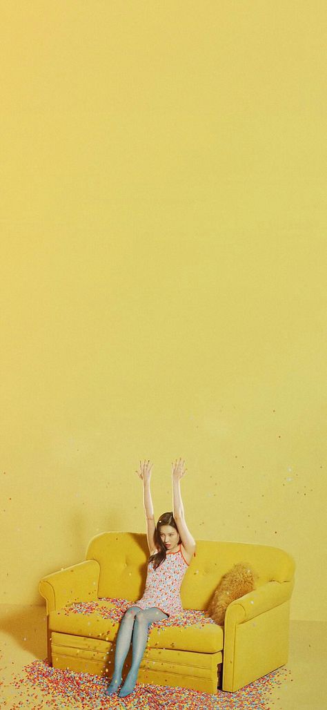 Sunmi Mv "NOIR" 2019 Wallpaper Lockscreen HD fondo de pantalla iPhone K-pop Yellow Kpop Wallpaper, Iu Lockscreen, 2019 Wallpaper, Kpop Lockscreen, Pop Wallpaper, Wonder Girls, Lock Screens, Yellow Aesthetic, Number Two