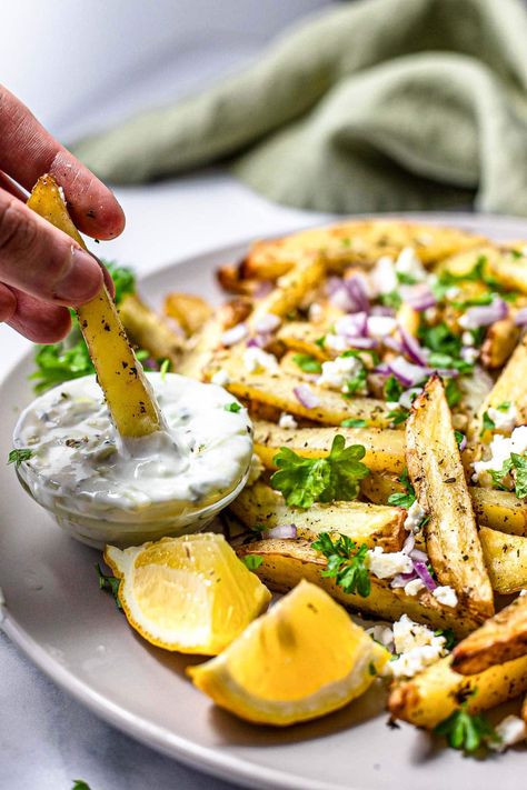 Greek Fries, Greek Meatballs, Baked Fries, Fries Recipe, Greek Dishes, Drying Dill, White Bean Soup, Fries In The Oven, Cooking Together