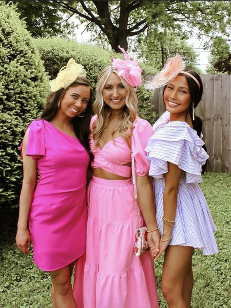 Kentucky Derby Attire, Kentucky Derby Dress, Olympic Equestrian, Carolina Cup, 21st Ideas, Sorority Themes, Kentucky Derby Fashion, Derby Attire, Design Motivation