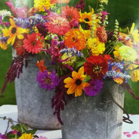 Galvanized buckets for centerpiece Bucket Wedding, Bucket Centerpiece, Flowers Bucket, Outdoor Wedding Flowers, Bucket Flower, Dinner Centerpieces, Tin Bucket, Galvanized Buckets, Southern Decor