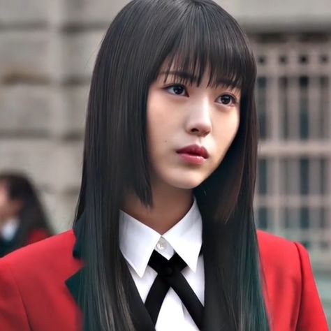 Yumeko Jabami Haircut, Yumeko Jabami Hairstyle, Himecut Long Hair, Hemi Haircut, Yumeko Hairstyle, Yumeko Haircut, Hime Cut Medium Hair, Minami Hamabe Kakegurui, Momo Hime Cut