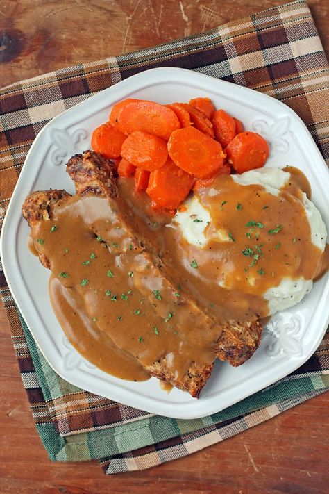 Louisiana Meatloaf with Cajun Gravy - Emily Bites Cajun Gravy, Meatloaf With Gravy, Gravy Master, Cajun Meatloaf, Meatloaf Sauce, Hot Turkey Sandwiches, Emily Bites, Hamburger Dishes, Ww Points