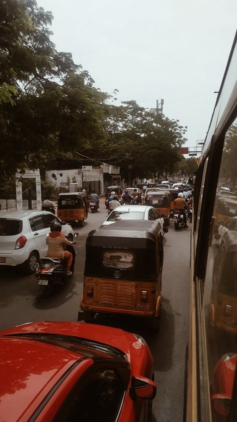 #chennai #chennaiaesthetics #madras #madrasaesthetics #random #randomaesthetics #aesthetic #aesthetics #trafficaesthetics Indian Road Aesthetic, Chennai Aesthetic Pictures, Indian Roads Photography, Iit Madras Aesthetic, Chennai Snapchat Stories, Road Aesthetic Pictures, Madras Aesthetic, Indian City Aesthetic, Chennai City Photography