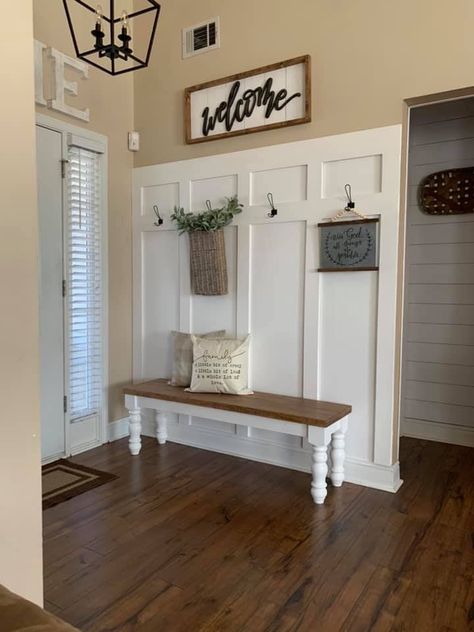 Paneling Ideas, Mudroom Decor, Diy Entryway, Mudroom Design, Hallway Design, Entryway Ideas, Front Entrance, Home Entrance Decor, Space Ideas