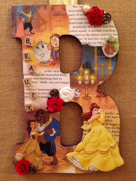 Deco Disney, Wooden Letters Decorated, Letter Craft, Scrapbook Disney, Tema Disney, The Letter B, Disney Rooms, Letter Decor, Disney Decor