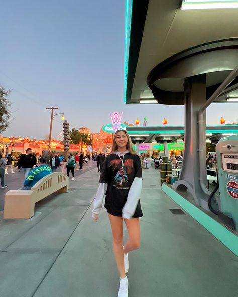 Cars Land Outfit, Disneyland Fall, Disneyland Fits, Disneyland Outfits, Target Shoes, Cars Land, Disney Outfit, Park Pictures, Senior Trip