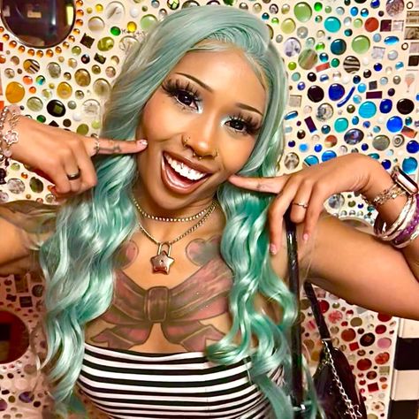 🩵🩵🩵 I just feel so pretty with turquoise hair. 🩵🩵🩵 Seafoam Green Hair, Turquoise Hair, Seafoam Green, Green Hair, Sea Foam, So Pretty, Hair Inspo, Wigs, Turquoise