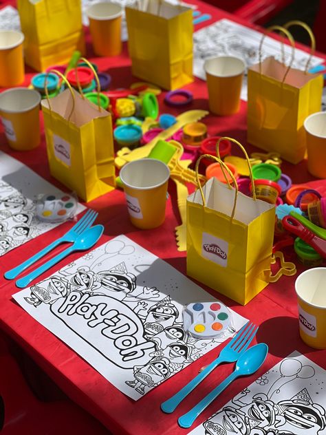 playdough birthday party event Learning Birthday Party, Playdough Birthday Party, Playdough Birthday Party Ideas, Play Doh Themed Birthday Party, Playdoh Birthday Theme, Play Doh Birthday Party, Playdough Themes, Crayola Birthday Party, Play Doh Party