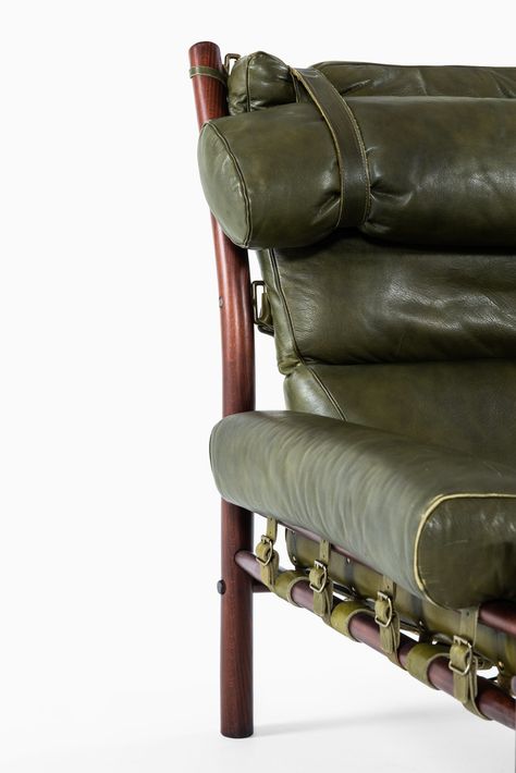 Arne Norell Inca easy chair in green leather at Studio Schalling White Leather Armchair, Tufted Leather Chair, Masculine Office, Arne Norell, Leather Armchair Modern, 60s Furniture, Brown Leather Armchair, Campaign Furniture, Leather And Brass