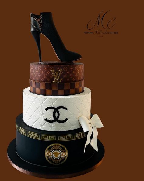 Coco Chanel Cake, Chanel Cake, Interesting Cakes, Shoe Cake, Girly Cakes, Happy Birthday Cake Images, Custom Birthday Cakes, Cakes For Women, Fashion Cakes