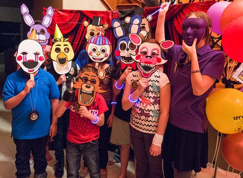 Fnaf Birthday Decorations, Fnaf Party Games, Fnaf Birthday, Fnaf Party, Fnaf Photos, Fnaf 4, Funtime Foxy, Fnaf Movie, 14th Birthday