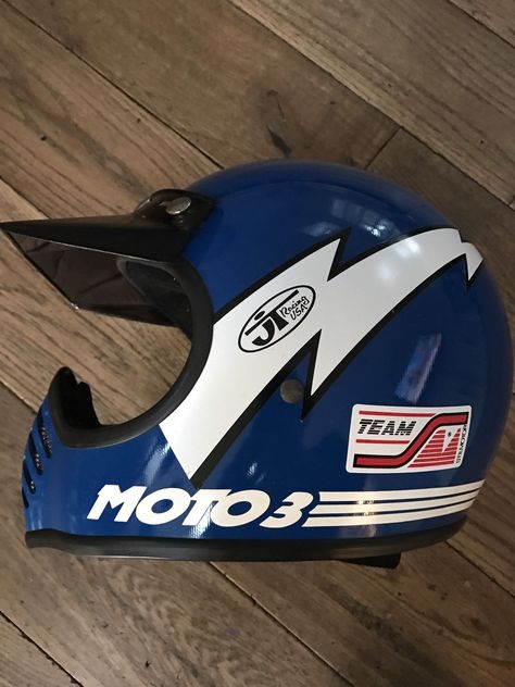 Killer Bell Moto 3 Bell Moto 3 Custom, Bell Moto 3, Motorcycle Helmets Art, Bell Moto, Retro Helmet, Vintage Helmet, Helmet Paint, Vintage Motocross, Dual Sport