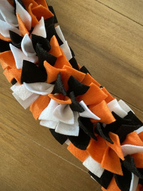 Felt Halloween Garland, Halloween Felt Garland, Decoration Ideas For Halloween, Felt Halloween Decorations, Diy Halloween Garland, Halloween Felt Crafts, Felt Garlands, Dekorasi Halloween, Halloween Creative