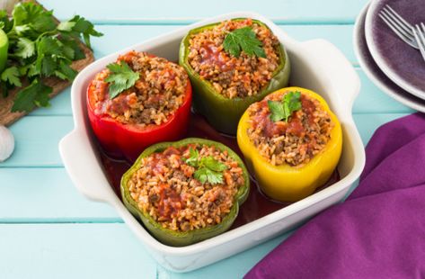 Classic Stuffed Peppers Recipe, Vegan Stuffed Peppers, Quinoa Stuffed Peppers, Minute Rice, Bell Pepper Recipes, Instant Rice, Dinner Side Dishes, Peppers Recipes, Salad Dressing Recipes