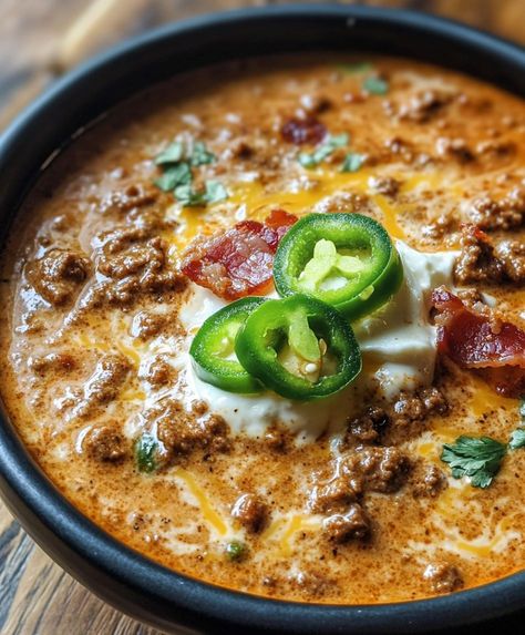 Chili Homemade, Ground Beef Cream Cheese, Jalapeño Soup, Parmesan Zucchini Fries, Seafood Stew Recipes, Jalapeno Chili, Classic Chili, Steak And Shrimp, Jalapeno Recipes