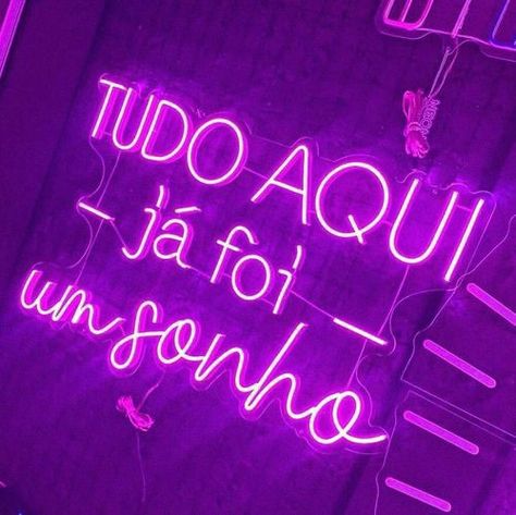 Frases Neon, Boutique Rosa, Studio Rosa, Led Studio, Baby Logo Design, Purple Quotes, Nail Salon Design, Luxury Girl, Instagram Feed Inspiration