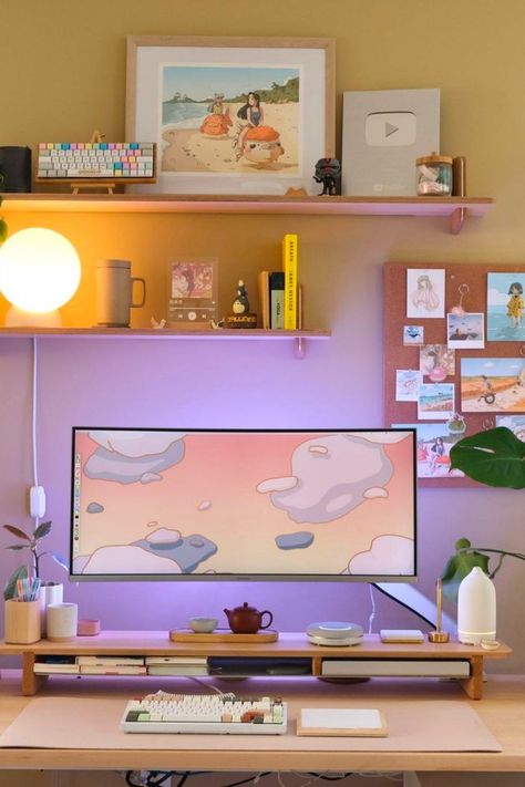 Maisy Leigh Desk, Colorful Home Office Design, Digital Creator Aesthetic, Colorful Desk Setup, Home Office Colorful, Desk Office Aesthetic, Graphic Designer Home Office, Graphic Designer Room, Office Inspo Aesthetic