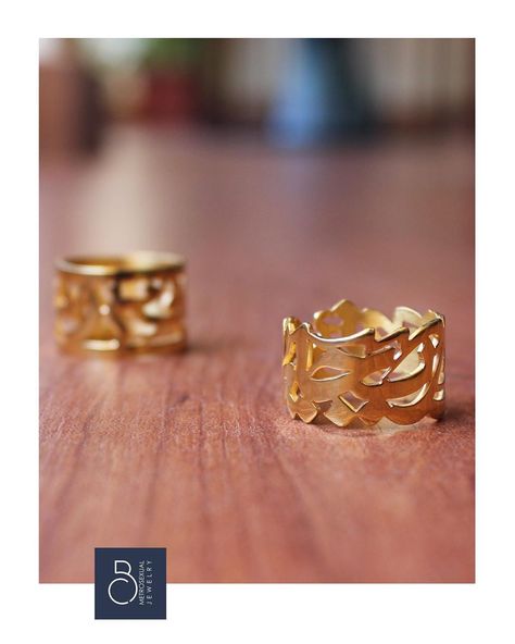 Bc Jewelry 💎 on Instagram: “Arabic calligraphy ring” Arabic Calligraphy Jewelry, Lifestyle Jewelry, Baby Table, Ring Jewellery Design, How To Make Rings, Jewellery Design, Wedding Ring, Arabic Calligraphy, Jewelry Rings