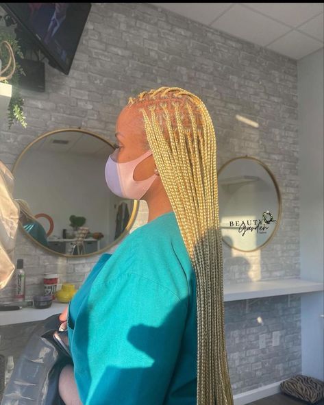 Blonde Knotless, Hair Braiding Styles, African Hair Braiding, Gorgeous Braids, Blonde Box Braids, Braiding Styles, Big Box Braids Hairstyles, African Hair Braiding Styles, Blonde Braids