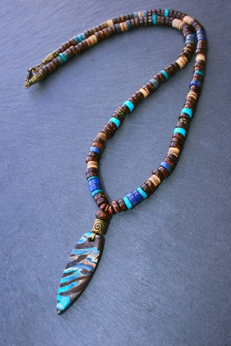 Bohemian Man, Jewellery 2023, Mens Necklaces, Mens Leather Necklace, J Necklace, Mens Beaded Necklaces, Beautiful Beaded Necklaces, Leather Jewels, Mens Necklace Pendant