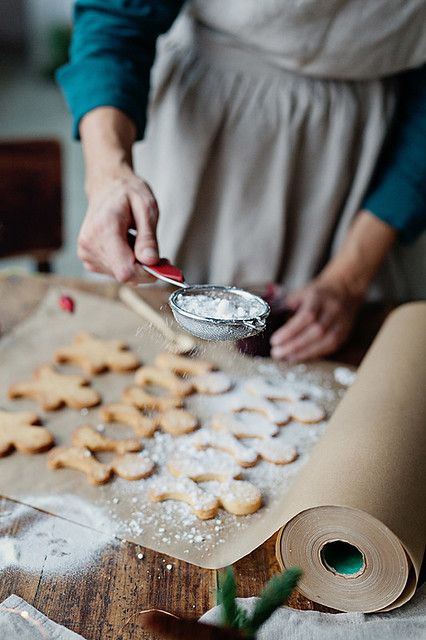 Cooking Photography, Making Cookies, December Christmas, Holiday Photoshoot, Christmas Shoot, Christmas Cookies Decorated, Christmas Photography, Christmas Photoshoot, Food Pairings