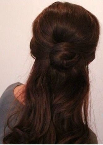 Elegant half-up, half p-down bun Half Up Half Down Hair Brown, Half Up Half Down Hair Elegant, Half Up Half Down Brown Hair, Half Up Half Down Hair Bun, Half Up Half Down Bun, Half Up Bun, Half Bun, Half Up Hair, Dream Hair