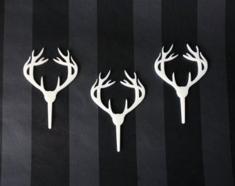 Package of 6 toppers Each deer rack measures 2 tall (50mm) (without the pick) Acrylic is shatter resistant, durable and washable. These Hunting Birthday, Fawns Deer, Hunting Party, Cupcake Wars, Groom Cake, Candy Decorations, Camo Baby Stuff, Salford, Mom Wedding