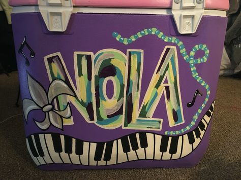 Frat Flask Painted, Nola Cooler Formal, Cooler Painting Fraternity, Nola Formal Cooler, Nola Frat Cooler, Frat Coolers Ideas Formal, Formal Flask, Frat Coolers Formal, Nola Formal