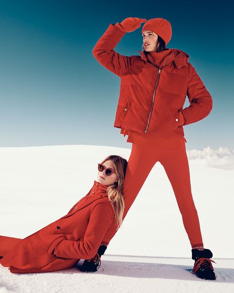 Best In Snow Ski Bunnies, Retro Ski, Snow Fashion, Winter Photo, Ski Fashion, Skiing Outfit, Vintage Ski, Photoshoot Concept, Ski Suits