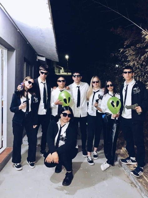 Men In Black Outfit Halloween, Men In Black Family Costume, Men And Black Costume, Men In Black Group Costume, Man In Black Costume Women, Man In Black Costume, Men In Black Costume Ideas, Men In Black Costume For Women, Types Of Outerwear