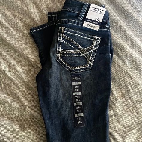 Brand New With Tags Ariat Woman’s Jeans Size 28 Regular Ariat Women's Outfit, Country Christmas List Ideas, Womens Ariat Jeans, Ariat Bootcut Jeans, Cinch Jeans Women, Ariat Jeans Womens Outfit, Quince Clothes, Ariat Outfit Women, Ariat Trousers