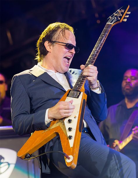 Click here to watch as Joe Bonamassa delivers a stellar performance of his brand new arrangement of 'Last Kiss' Music Guitar Tattoo, Guitar Icons, Flying V Guitar, Joe Bonamassa, Blues Musicians, Marriage Prayer, Blues Artists, Hot Band, Stevie Ray