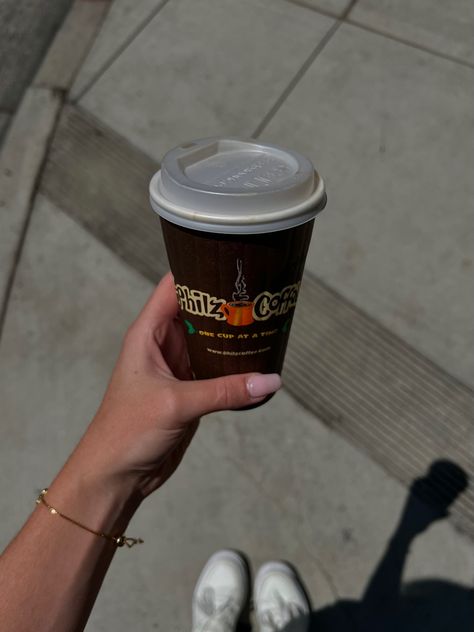 philz coffee Vision Board Coffee Shop, Philz Coffee Aesthetic, Brewed Coffee Aesthetic, Aesthetic Fall Coffee, Ice Coffee Fall Aesthetic, Philz Coffee, Coffee Cups, Coffee