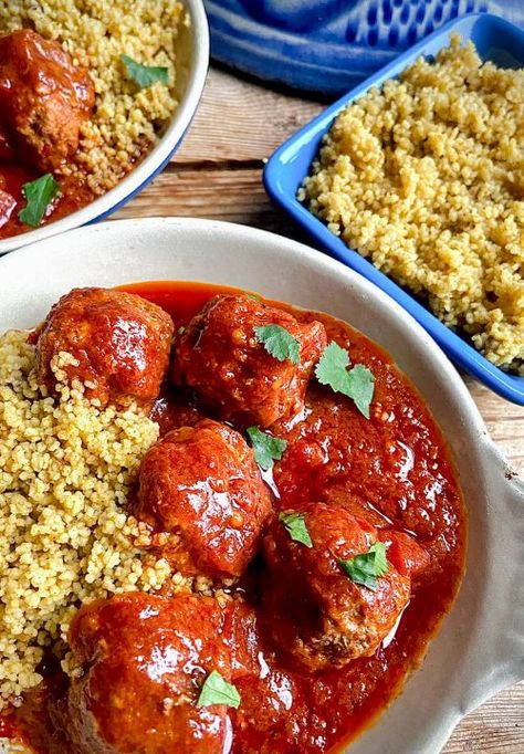 Harissa Meatballs with Moroccan Medley Couscous - Ainsley Harriott Meatballs And Couscous Recipes, Couscous Meatballs, Harissa Chicken Meatballs, Harissa Meatballs, Meatballs Couscous, Harissa Chicken Thighs, Harissa Prawns, Ainsley Harriot, Moroccan Meatballs