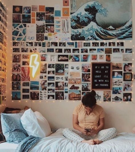 Reka Bentuk Bilik Tidur, Teenage Room Decor, Hiasan Bilik Tidur, Dorm Room Designs, Cute Dorm Rooms, Dorm Room Inspiration, College Room, Room Deco, Diy Home Decor Bedroom