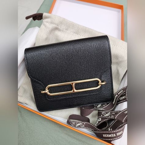 Hermes Roulis Slim Hermes Roulis, Hermes Crossbody Bag, Small Canvas Bags, Hermes Orange, Hermes Kelly Bag, Togo Leather, Kelly Bag, Vintage Hermes, Hermes Handbags