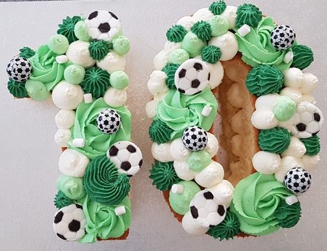 Soccer Desserts, Soccer Cupcakes, Soccer Birthday Cakes, Soccer Cake, 10 Birthday Cake, Cake Lettering, Soccer Birthday Parties, Food Art For Kids, 2 Birthday Cake